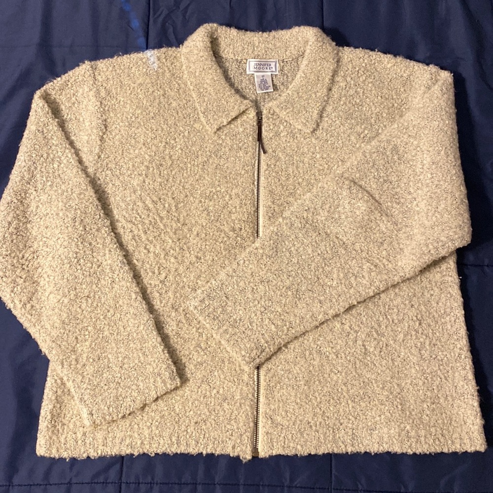 Jennifer Moore Women’s Zipper front cardigan. Size L in oatmeal/light gray.